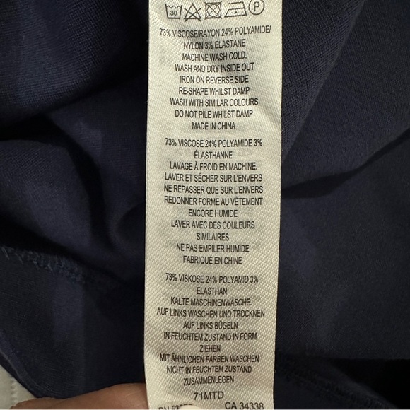 French Connection Lula Scallop V-Neck Dress | Size 6 | NWT - Picture 10 of 12